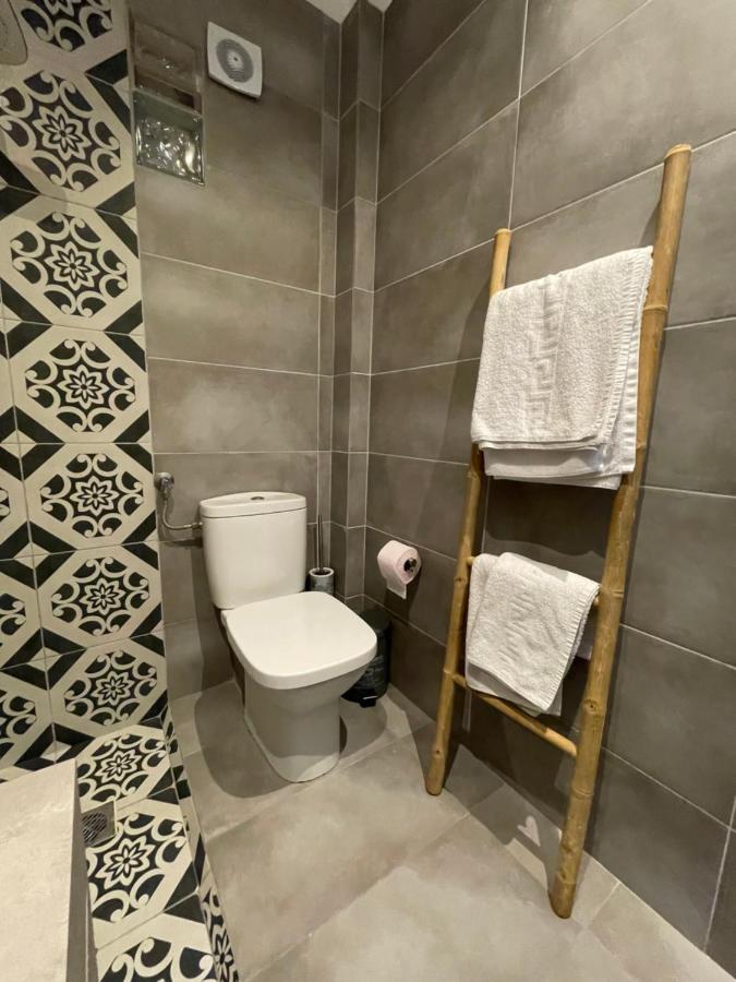 פפקוהורי Xenios Hotel מראה חיצוני תמונה